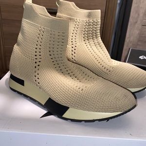 Shiekh nude color shoes